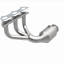 Load image into Gallery viewer, MagnaFlow Exhaust Products Catalytic Converter with Integrated Exhaust Manifold MagnaFlow Exhaust Products Catalytic Converter with Integrated Exhaust Manifold 22-201