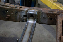 Load image into Gallery viewer, Rust Buster 04-12 Chevy Colorado Forward Fuel Tank Crossmember | RB7523