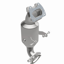 Load image into Gallery viewer, Magnaflow 14-16 Ram ProMaster 1500/2500/3500 V6 3.6L CARB Compliant DirectFit Catalytic Converter