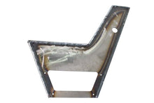 Load image into Gallery viewer, Rustbuster Cab And Bed Mount Right Side | RB7608R