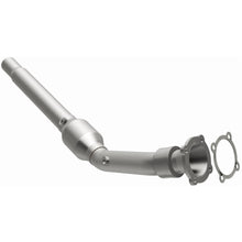 Load image into Gallery viewer, MagnaFlow Exhaust Products Catalytic Converter MagnaFlow Exhaust Products Magnaflow Standard Grade Direct-Fit Catalytic Converter 16426