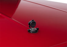 Load image into Gallery viewer, UnderCover 19-20 Chevy Silverado 1500 5.8ft Lux Bed Cover - Black Meet Kettle Bed Covers - Hinged Undercover