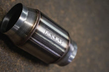 Load image into Gallery viewer, Kooks 16+ Chevy Camaro SS LT1 3in Exh w/3in Green Cat Pipe - X-Pipe (Connect to Longtube Headers) Header Back Kooks Headers