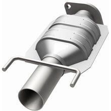 Load image into Gallery viewer, MagnaFlow Conv DF 95-02 Continental 4.6L rear