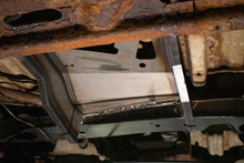 Load image into Gallery viewer, Rustbuster Spare Tire Plate | RB7415