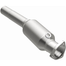 Load image into Gallery viewer, MagnaFlow Exhaust Products Catalytic Converter MagnaFlow Exhaust Products Magnaflow Standard Grade Direct-Fit Catalytic Converter 22915