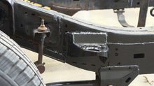 Load image into Gallery viewer, Rust Buster 4Runner & FJ Cruiser Middle Body Frame Mount | RB8430