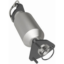 Load image into Gallery viewer, Magnaflow 05-17 Nissan Frontier 4.0L Direct Fit Converter