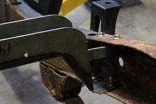 Load image into Gallery viewer, Rustbuster Fuel Tank Crossmember | RB7609
