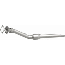 Load image into Gallery viewer, MagnaFlow Exhaust Products Catalytic Converter MagnaFlow Exhaust Products Magnaflow Standard Grade Direct-Fit Catalytic Converter 16426