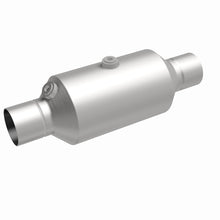 Load image into Gallery viewer, Magnaflow 2.50 w/dual O2 5in. Spun Universal Converter