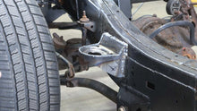 Load image into Gallery viewer, Rust Buster 4Runner & FJ Cruiser Middle Body Frame Mount | RB8430