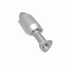Load image into Gallery viewer, MagnaFlow Exhaust Products Catalytic Converter MagnaFlow Exhaust Products Magnaflow Standard Grade Direct-Fit Catalytic Converter 22834