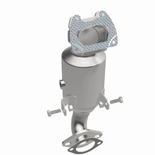 Load image into Gallery viewer, Magnaflow 14-16 Ram ProMaster 1500/2500/3500 V6 3.6L CARB Compliant DirectFit Catalytic Converter