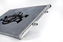 Load image into Gallery viewer, Photo - Close Up