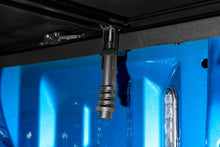 Load image into Gallery viewer, Lund 07-13 Chevy Silverado 1500 (6.5ft. Bed) Genesis Tri-Fold Tonneau Cover - Black LUND