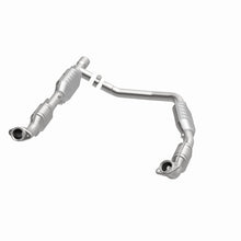 Load image into Gallery viewer, MagnaFlow Conv DF 05-07 Ford E-250/E-350 Econoline V8 5.4L | 93167