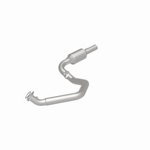Load image into Gallery viewer, Magnaflow Catalytic Converter Direct Fit MagnaFlow 2009 Chevrolet Express 4500 V8 6.0L Left Underbody Catalytic Converter