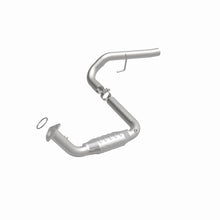 Load image into Gallery viewer, MagnaFlow Conv DF 02-06 Cadillac Escalade / 02-06 GM Yukon (Inc Denali) 6.0L D/S