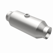 Load image into Gallery viewer, Magnaflow California Grade Universal Converter 11-15 Mercedes-Benz G550 V8 5.5L