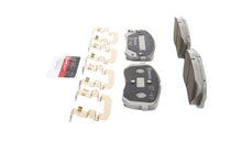 Load image into Gallery viewer, Brembo OE 2018 Hyundai Elantra/18-20 Elantra GT/Kona/19-21 Veloster Ceramic Brake Pad - Front | P30093N
