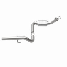 Load image into Gallery viewer, MagnaFlow Conv DF 02-06 Cadillac Escalade / 02-06 GM Yukon (Inc Denali) 6.0L D/S