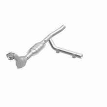 Load image into Gallery viewer, MagnaFlow Conv DF 97-98 Ford Expedition 4.6 | 93130