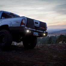 Load image into Gallery viewer, 520_Aux_Light_16.jpg