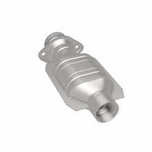 Load image into Gallery viewer, MagnaFlow Conv DF 01-03 Highlander underbody | 93268