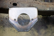 Load image into Gallery viewer, Rustbuster Rear Cab Mount | RB7078