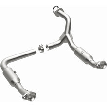 Load image into Gallery viewer, Magnaflow 2006 Ford Explorer 4.6L Direct Fit Converter
