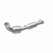 Load image into Gallery viewer, Magnaflow Catalytic Converter Direct Fit Magnaflow 04-05 Ford F-150 5.4L Direct Fit Converter