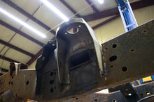 Load image into Gallery viewer, Rust Buster 09-14 Ford F150 Single Cab Rear Cab Mount | RB7033