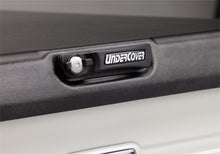 Load image into Gallery viewer, UnderCover 2021 Ford F-150 Crew Cab 5.5ft Elite Bed Cover - Black Textured Bed Covers - Hinged Undercover