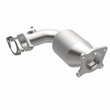 Load image into Gallery viewer, MagnaFlow Exhaust Products Catalytic Converter MagnaFlow Exhaust Products Magnaflow OEM Grade Direct-Fit Catalytic Converter 21-822