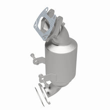 Load image into Gallery viewer, Magnaflow 14-16 Ram ProMaster 1500/2500/3500 V6 3.6L CARB Compliant DirectFit Catalytic Converter