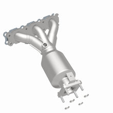 Load image into Gallery viewer, MagnaFlow Exhaust Products Catalytic Converter with Integrated Exhaust Manifold MagnaFlow Exhaust Products Catalytic Converter with Integrated Exhaust Manifold 22-174