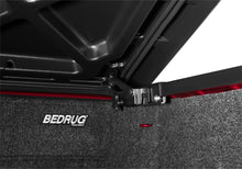 Load image into Gallery viewer, UnderCover 19-20 Chevy Silverado 1500 5.8ft SE Bed Cover - Black Textured Bed Covers - Hinged Undercover