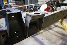 Load image into Gallery viewer, Rust Buster 09-14 Ford F150 Single Cab Rear Cab Mount | RB7033