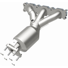 Load image into Gallery viewer, MagnaFlow Exhaust Products Catalytic Converter with Integrated Exhaust Manifold MagnaFlow Exhaust Products Catalytic Converter with Integrated Exhaust Manifold 22-174