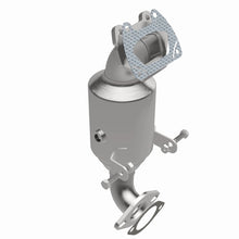 Load image into Gallery viewer, Magnaflow 14-16 Ram ProMaster 1500/2500/3500 V6 3.6L CARB Compliant DirectFit Catalytic Converter