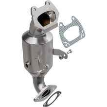Load image into Gallery viewer, MagnaFlow Exhaust Products Catalytic Converter with Integrated Exhaust Manifold MagnaFlow Exhaust Products Catalytic Converter with Integrated Exhaust Manifold 22-192
