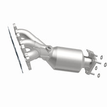 Load image into Gallery viewer, MagnaFlow Exhaust Products Catalytic Converter with Integrated Exhaust Manifold MagnaFlow Exhaust Products Catalytic Converter with Integrated Exhaust Manifold 22-174