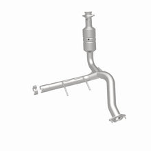 Load image into Gallery viewer, Magnaflow 09-10 Ford F-150 4.6L Direct Fit Converter