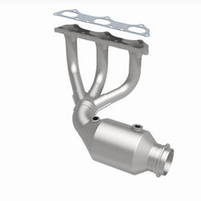 Load image into Gallery viewer, MagnaFlow Exhaust Products Catalytic Converter with Integrated Exhaust Manifold MagnaFlow Exhaust Products Catalytic Converter with Integrated Exhaust Manifold 22-201