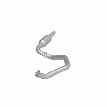 Load image into Gallery viewer, Magnaflow Catalytic Converter Direct Fit MagnaFlow 2009 Chevrolet Express 4500 V8 6.0L Left Underbody Catalytic Converter