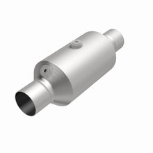 Load image into Gallery viewer, Magnaflow 2.25 w/dual O2 5in. Spun Universal Converter