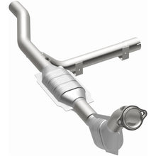Load image into Gallery viewer, MagnaFlow Conv DF 97-98 Ford Expedition 4.6 | 93130