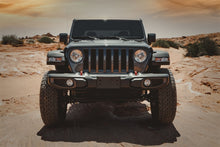 Load image into Gallery viewer, Tuff Country 20-23 Jeep Gladiator 3.5in Suspension Lift with New Shocks Lift Kits Tuff Country