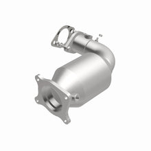 Load image into Gallery viewer, MagnaFlow Exhaust Products Catalytic Converter MagnaFlow Exhaust Products Magnaflow OEM Grade Direct-Fit Catalytic Converter 21-822